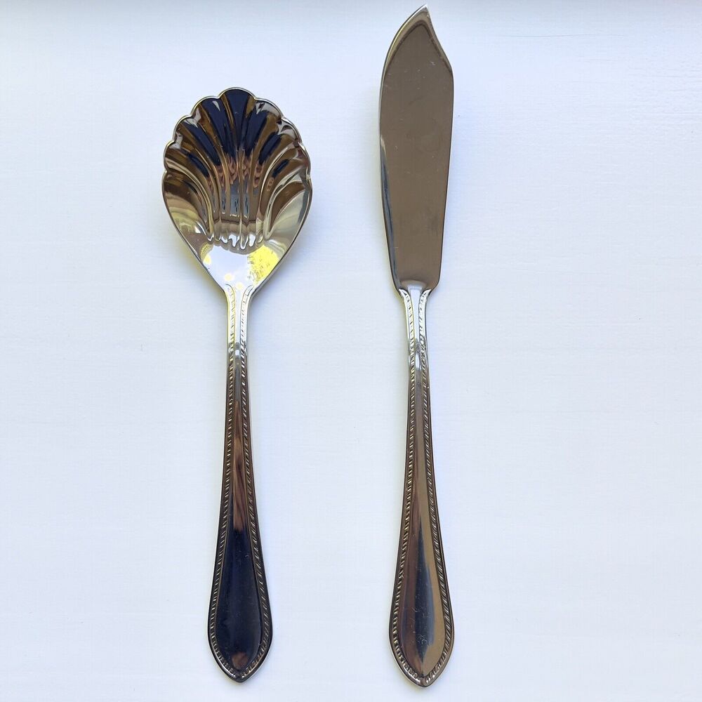 Reed & Barton Tradition-Tanglewood Sugar Spoon & Butter Knife Stainless Flatware